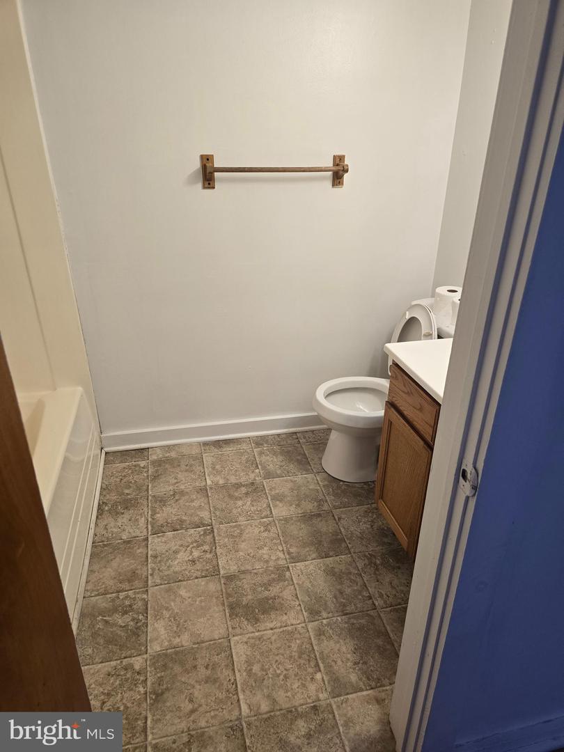 10 S Main St Property Photo 4