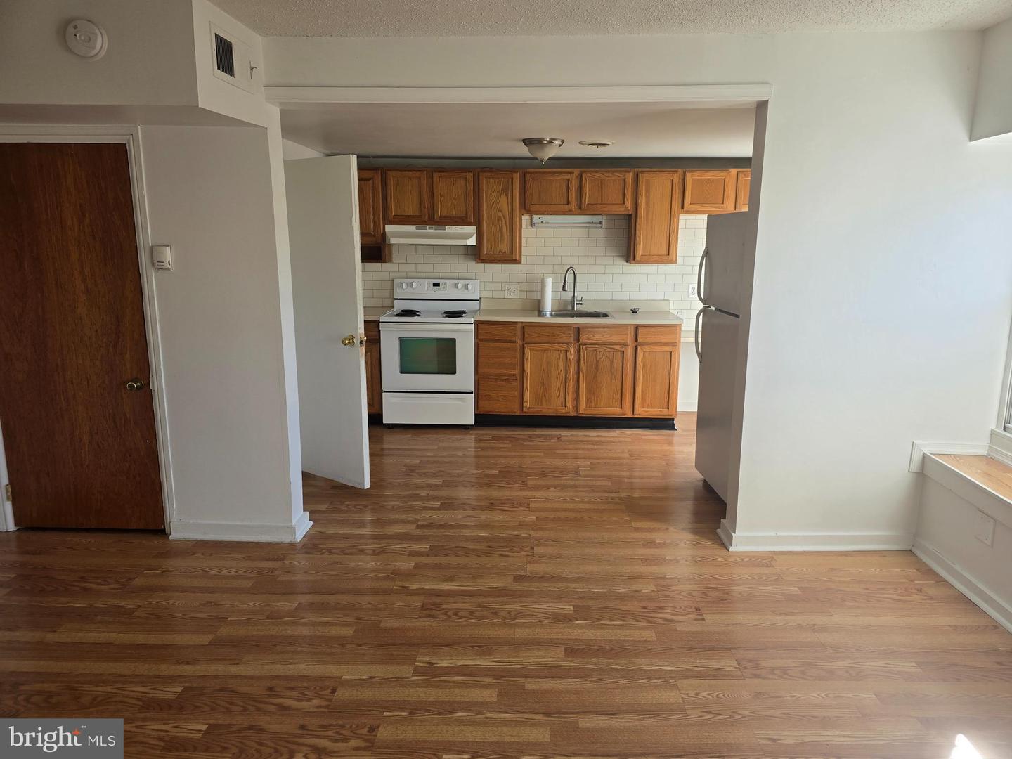 10 S Main St Property Photo 5