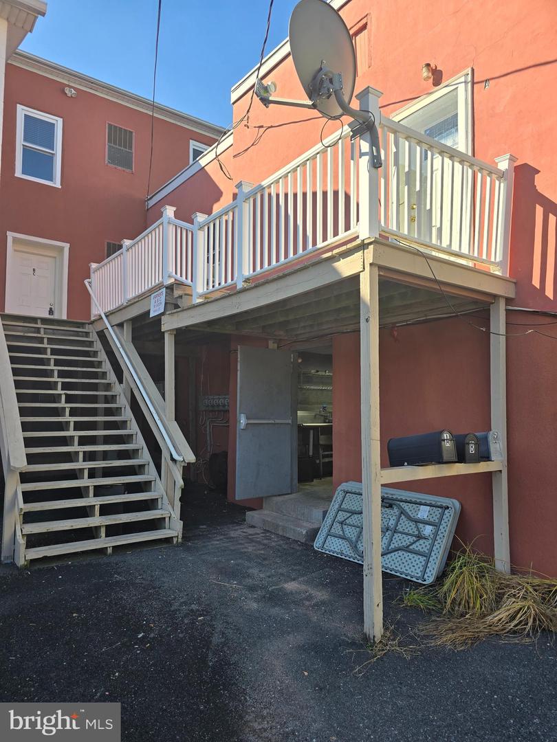 10 S Main St Property Photo 15