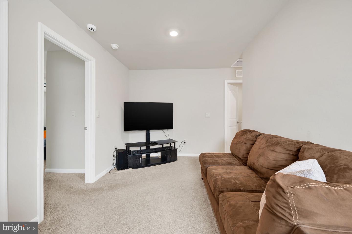 529 Currant Cir Property Photo 17