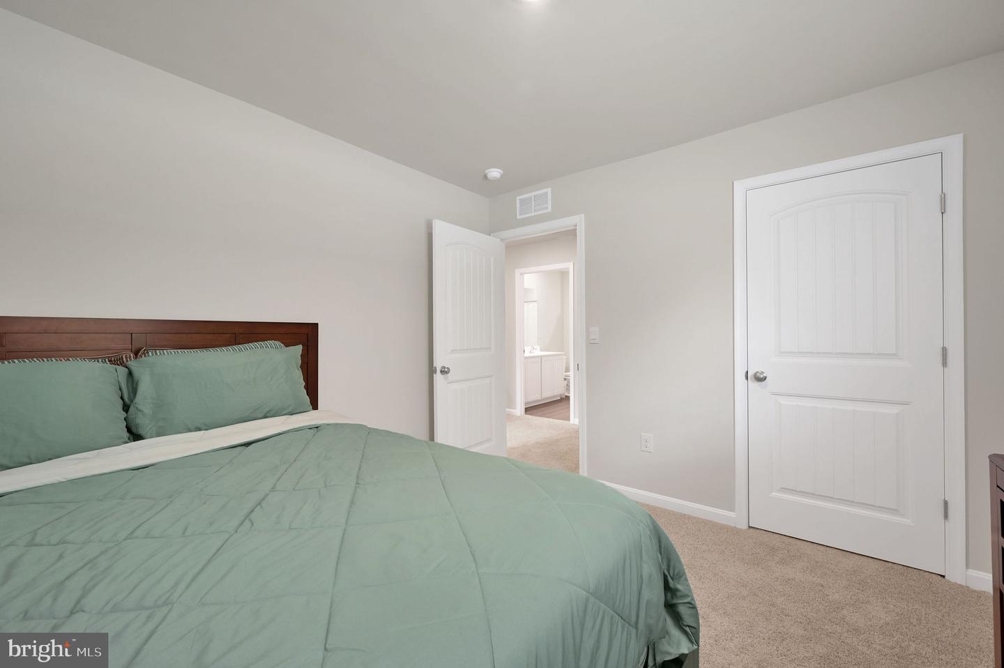 529 Currant Cir Property Photo 24