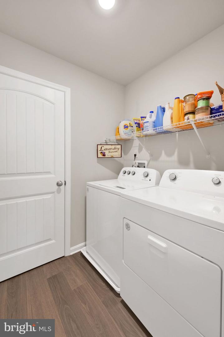 529 Currant Cir Property Photo 32