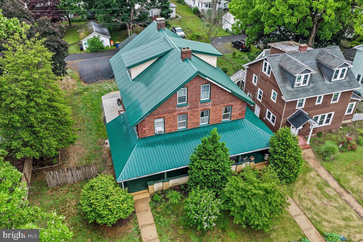 415 N Governors Ave Property Photo 11