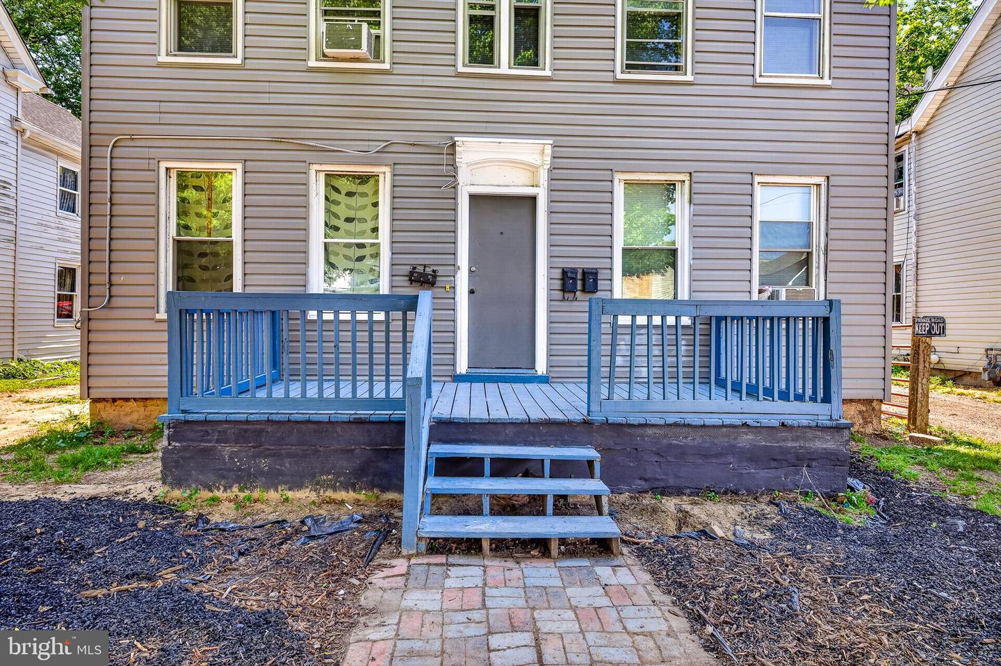 40 S Governors Ave #2 Property Photo 3