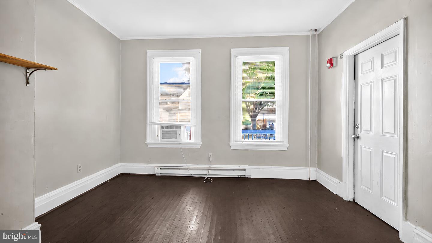 40 S Governors Ave #2 Property Photo 6