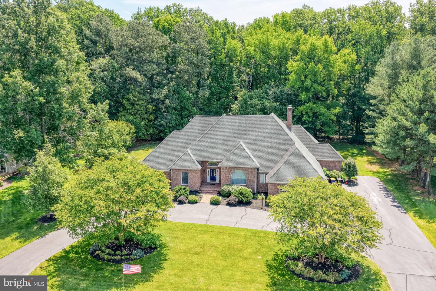 805 Quail Run Property Photo 1