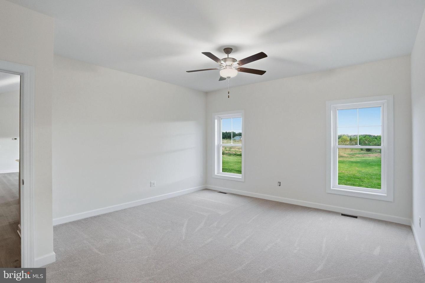 286 Greenbrook Dr Property Photo 23