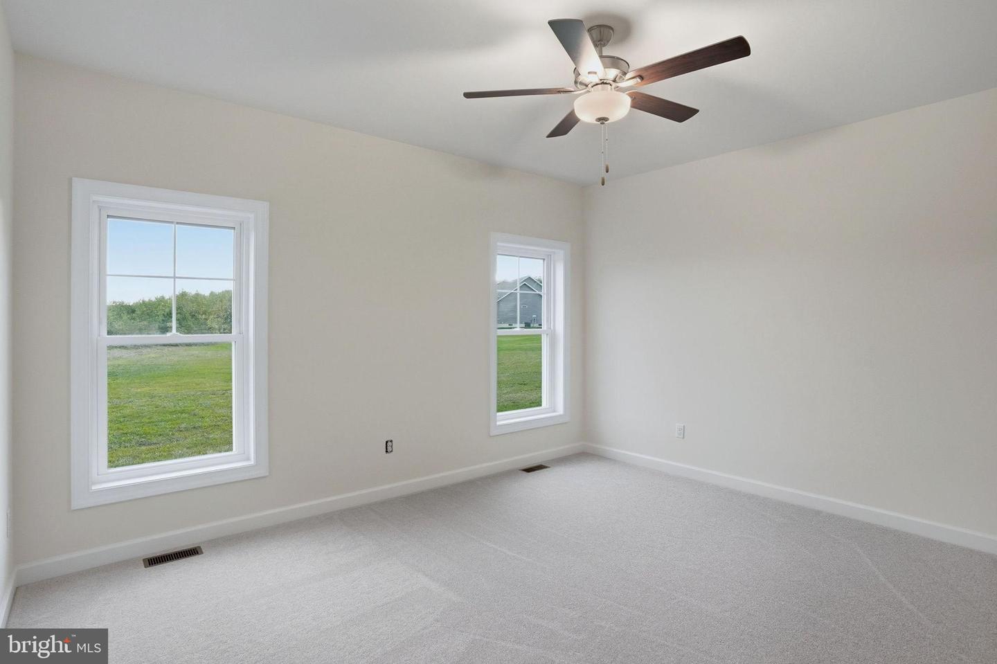 286 Greenbrook Dr Property Photo 24