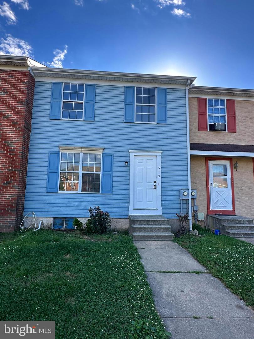 318 Stonebrook Pl Property Photo 2