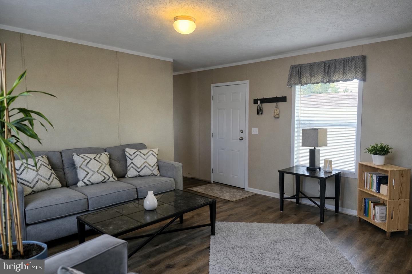 207 Humpsman Dr #181 Property Photo 2