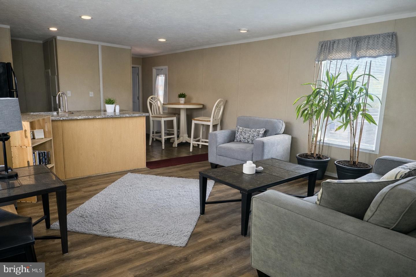 207 Humpsman Dr #181 Property Photo 3