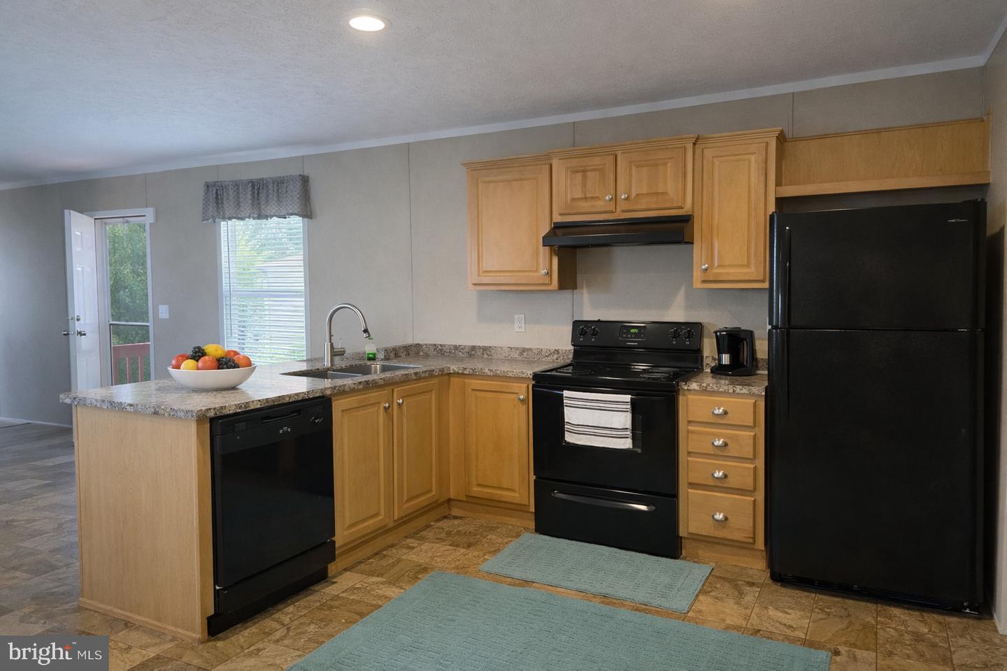 207 Humpsman Dr #181 Property Photo 5