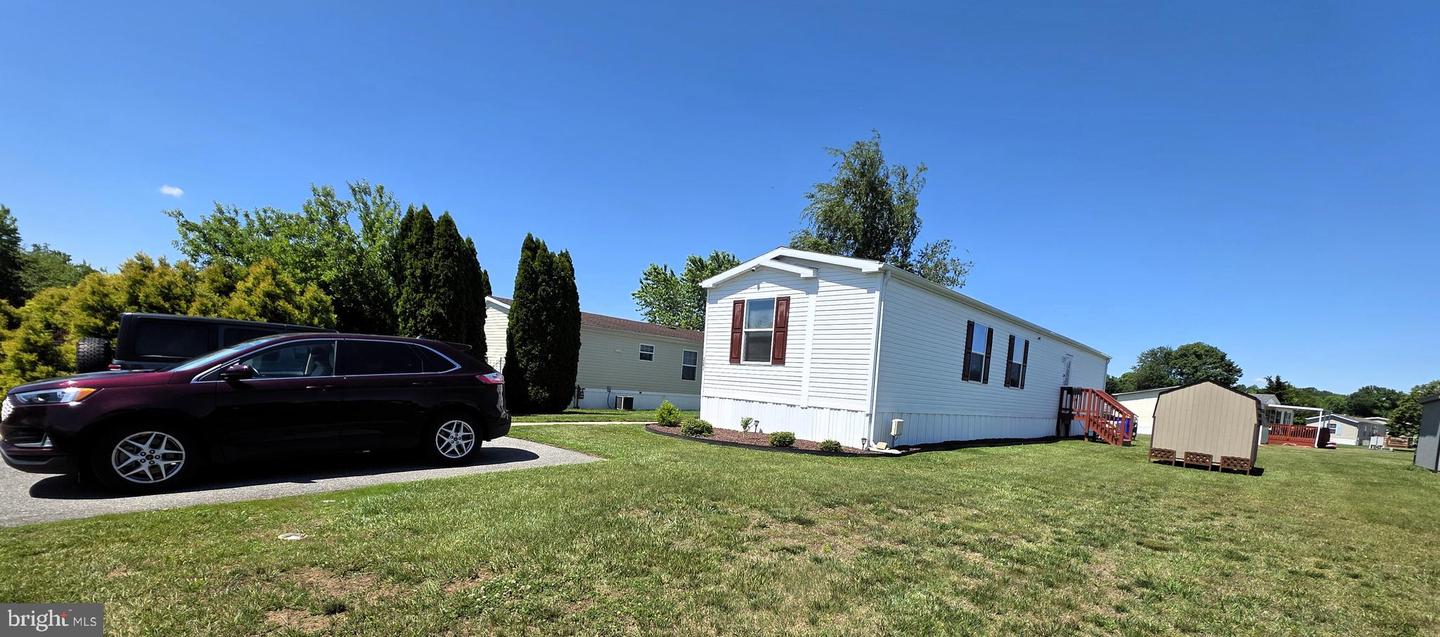 207 Humpsman Dr #181 Property Photo 15