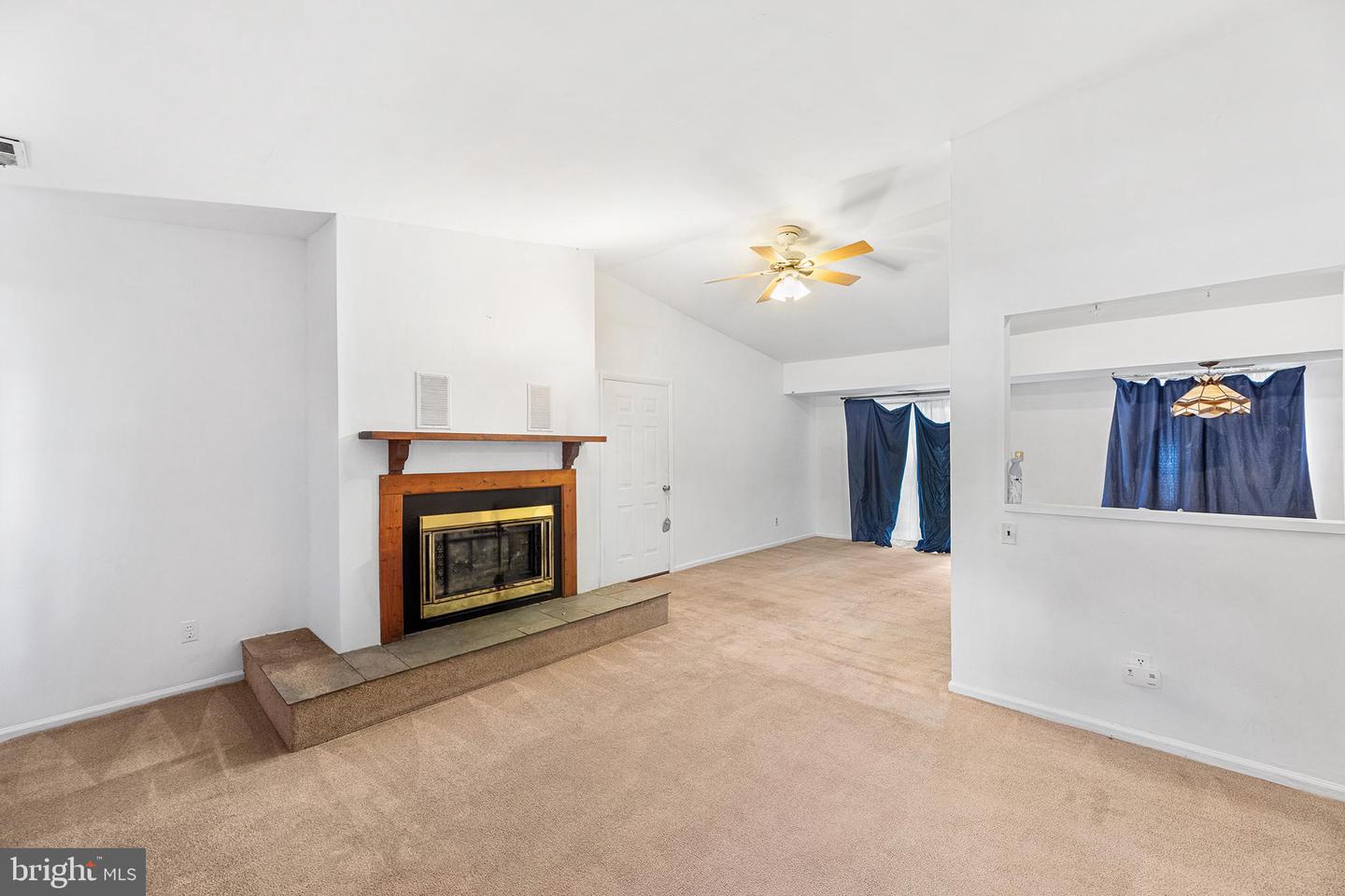 1148 Forrest Ave Property Photo 6