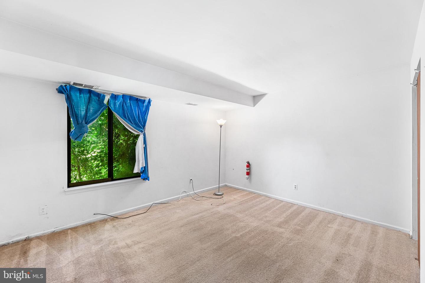 1148 Forrest Ave Property Photo 10