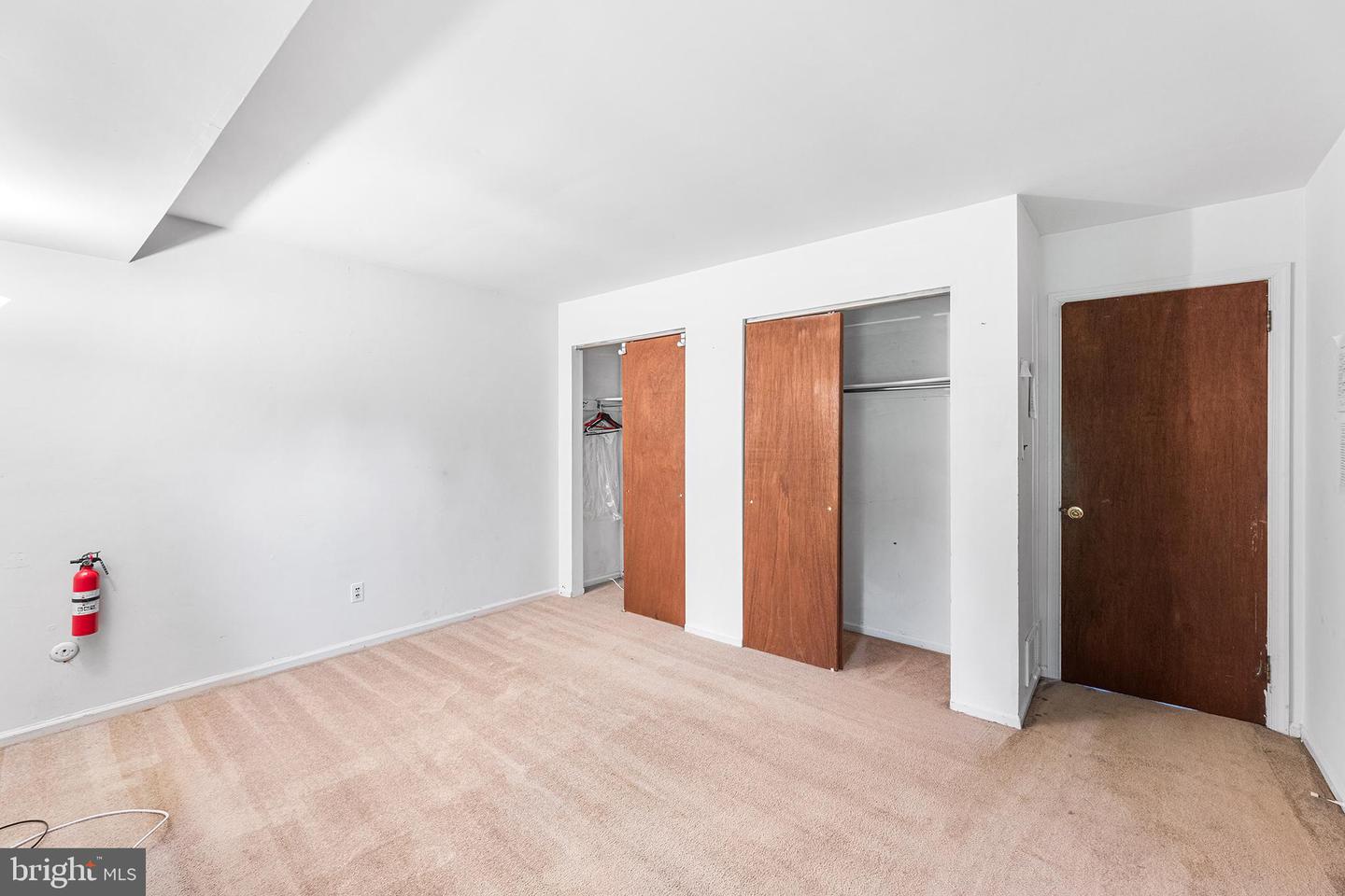 1148 Forrest Ave Property Photo 11