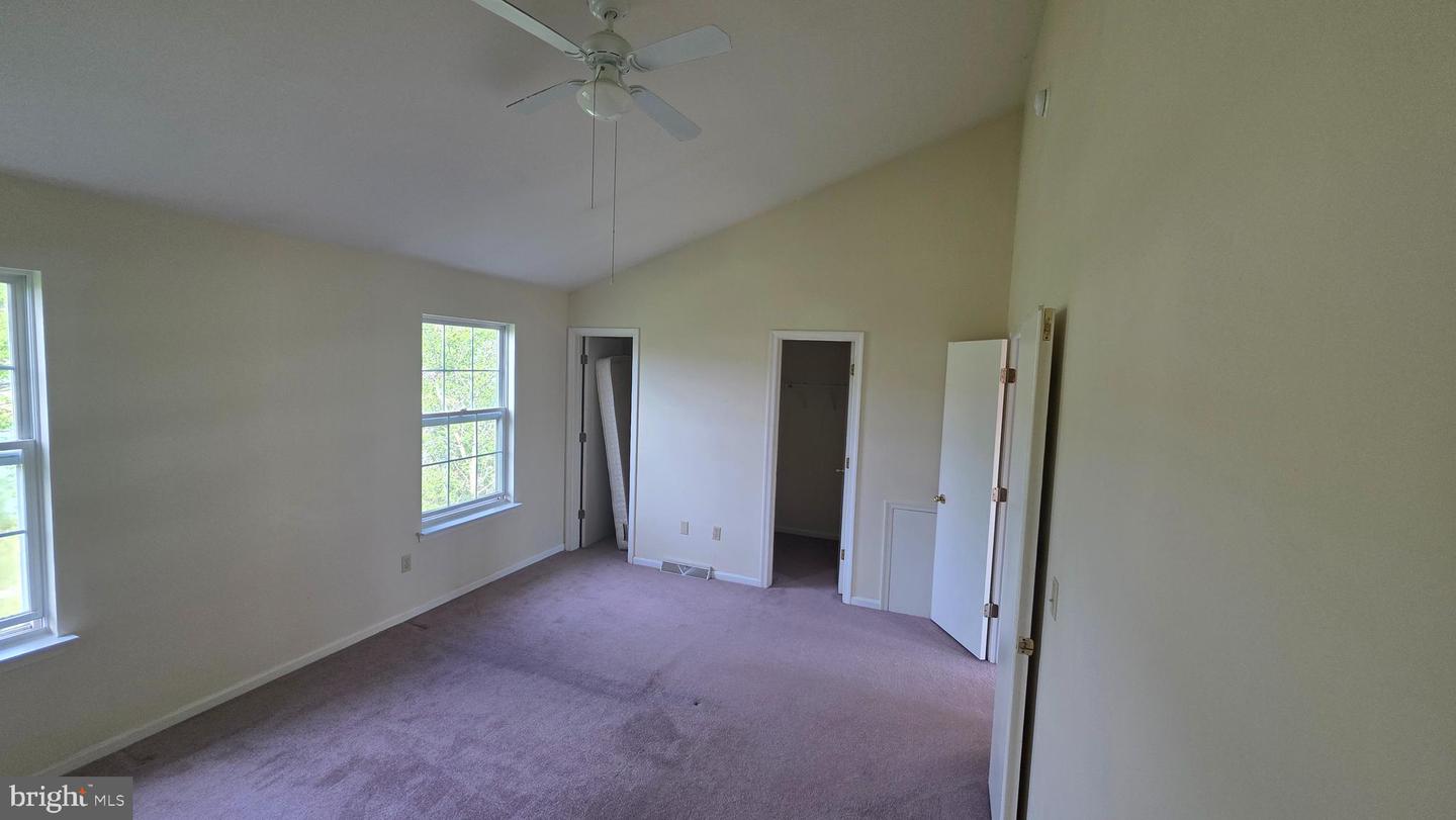 235 Charring Cross Dr Property Photo 11