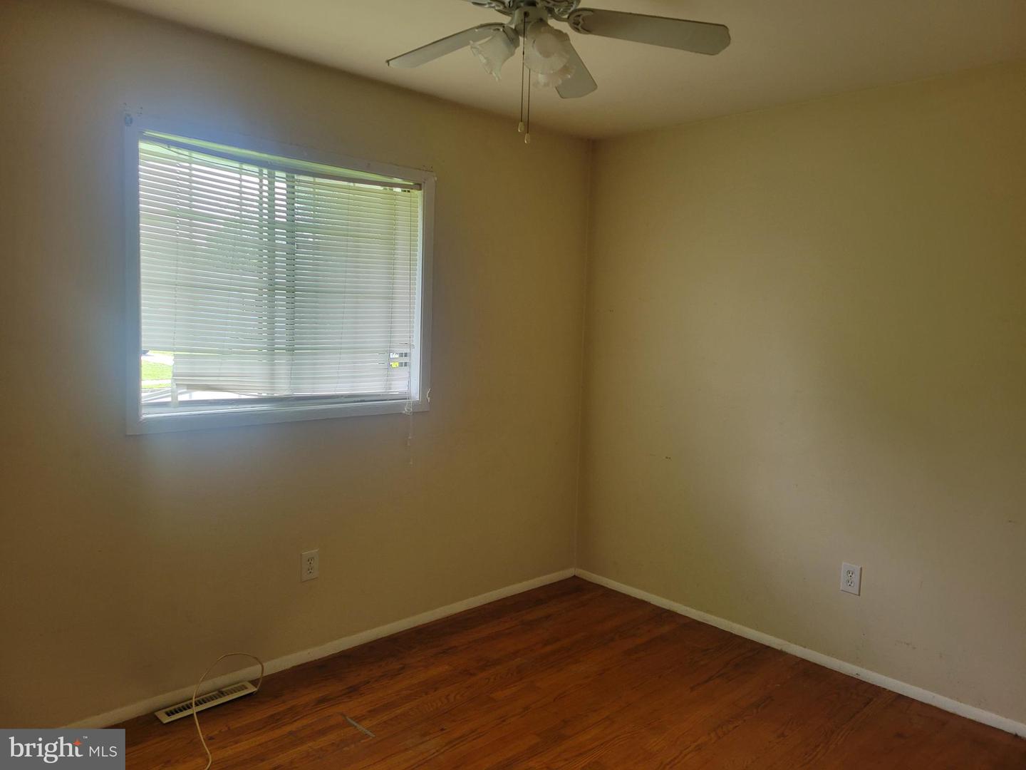 382 Ronald Ln Property Photo 10
