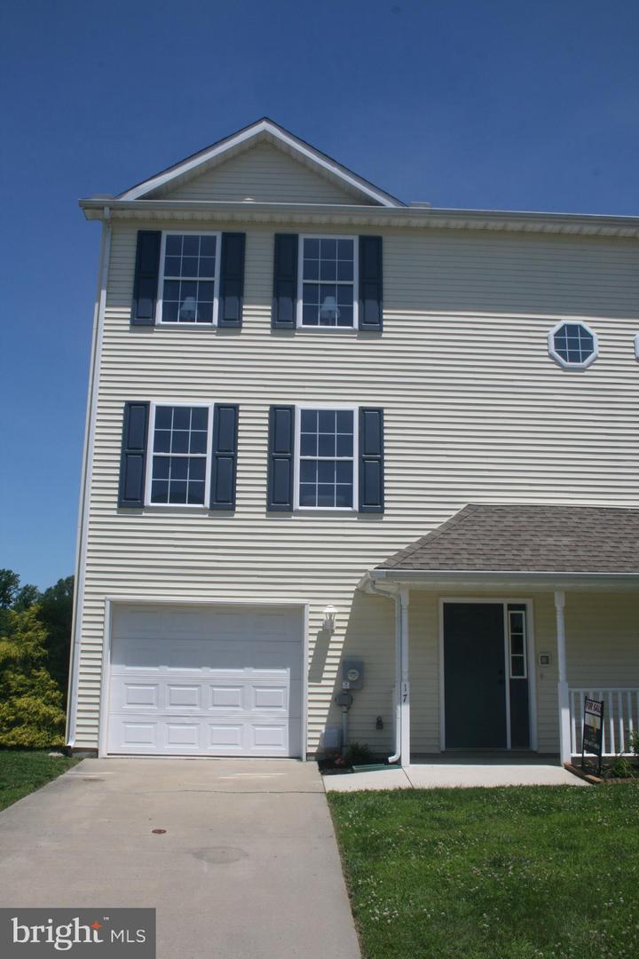 67 DOWNEY OAK CIR Property Photo 1