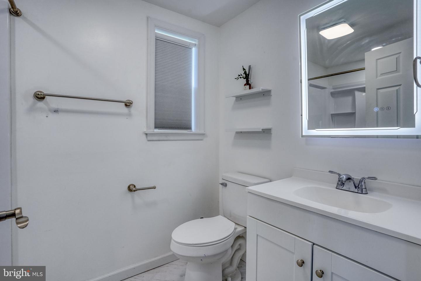 16 Hubbard Ave Property Photo 11