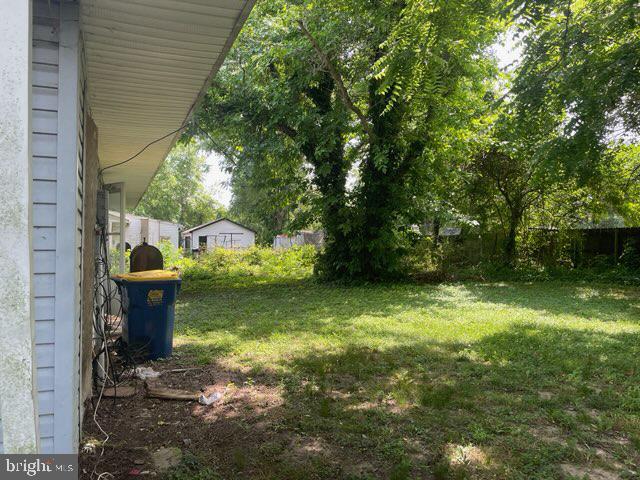 102 S Governors Blvd Property Photo 4