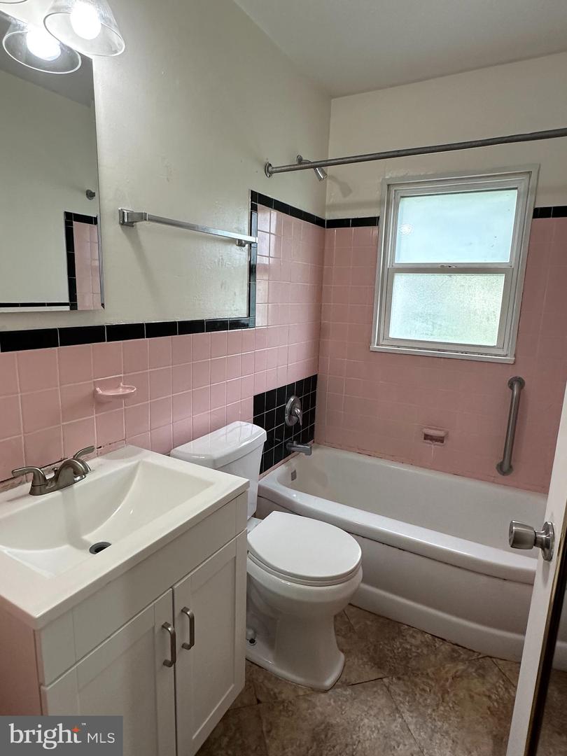 183 Orchard Ave Property Photo 7