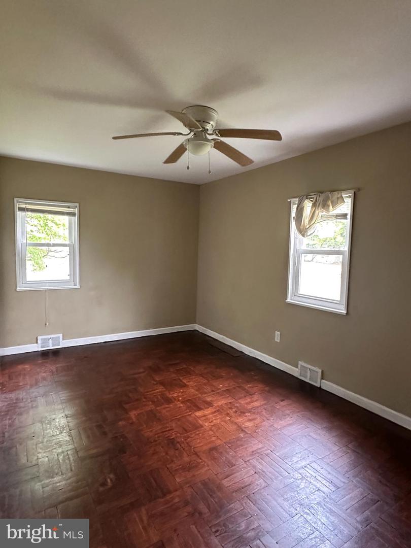 183 Orchard Ave Property Photo 10