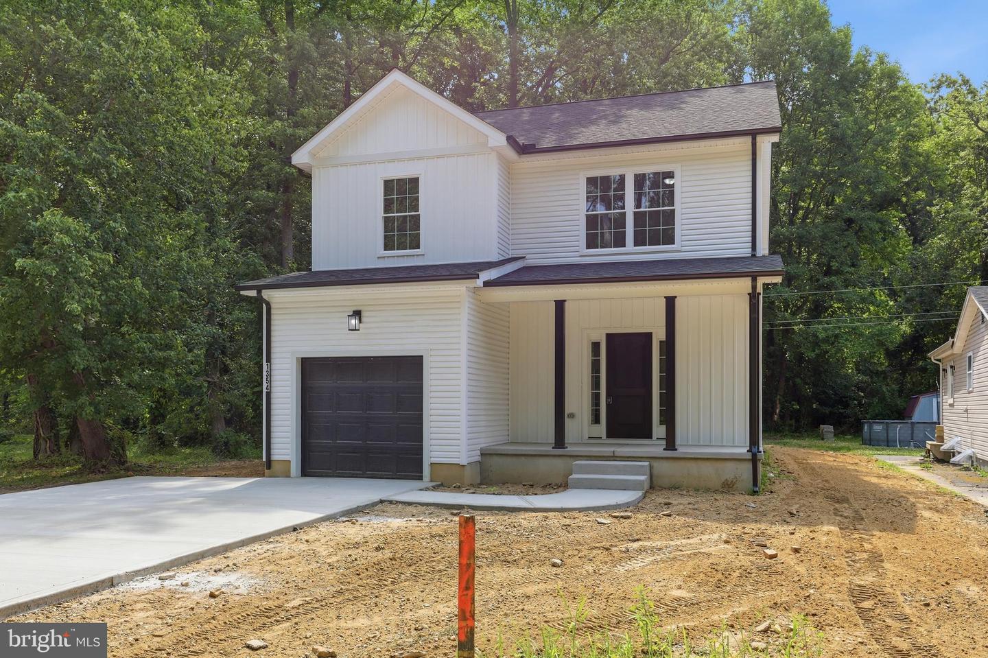 1354 College Rd Property Photo 4