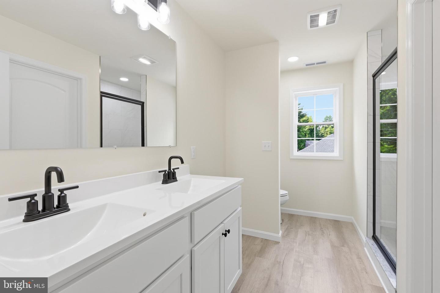 1354 College Rd Property Photo 28