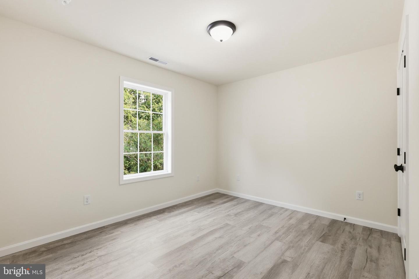 1354 College Rd Property Photo 31