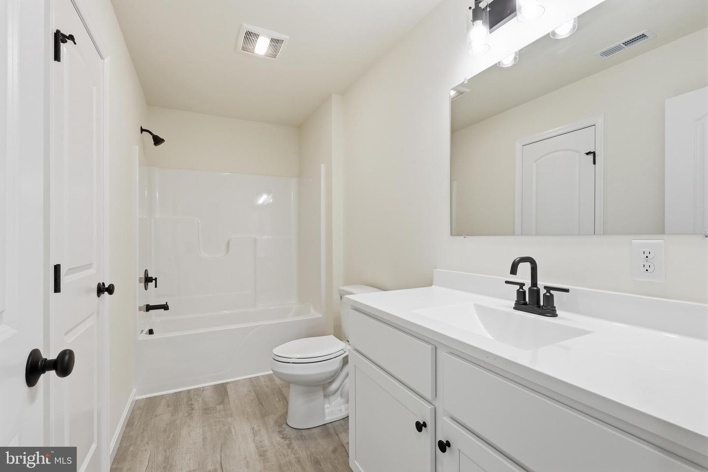 1354 College Rd Property Photo 32