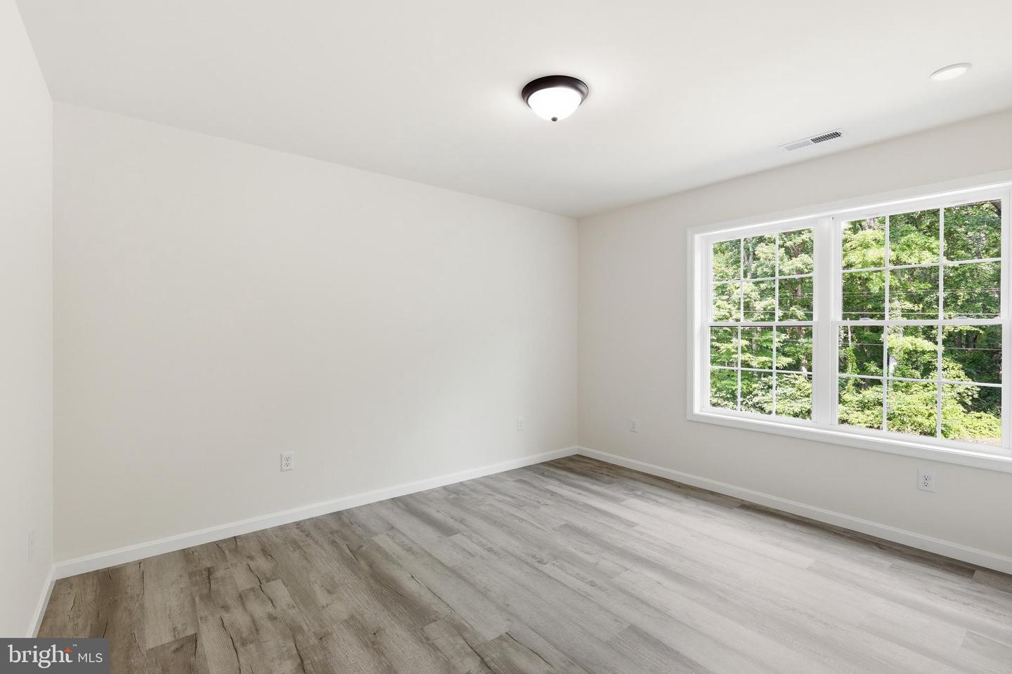 1354 College Rd Property Photo 34