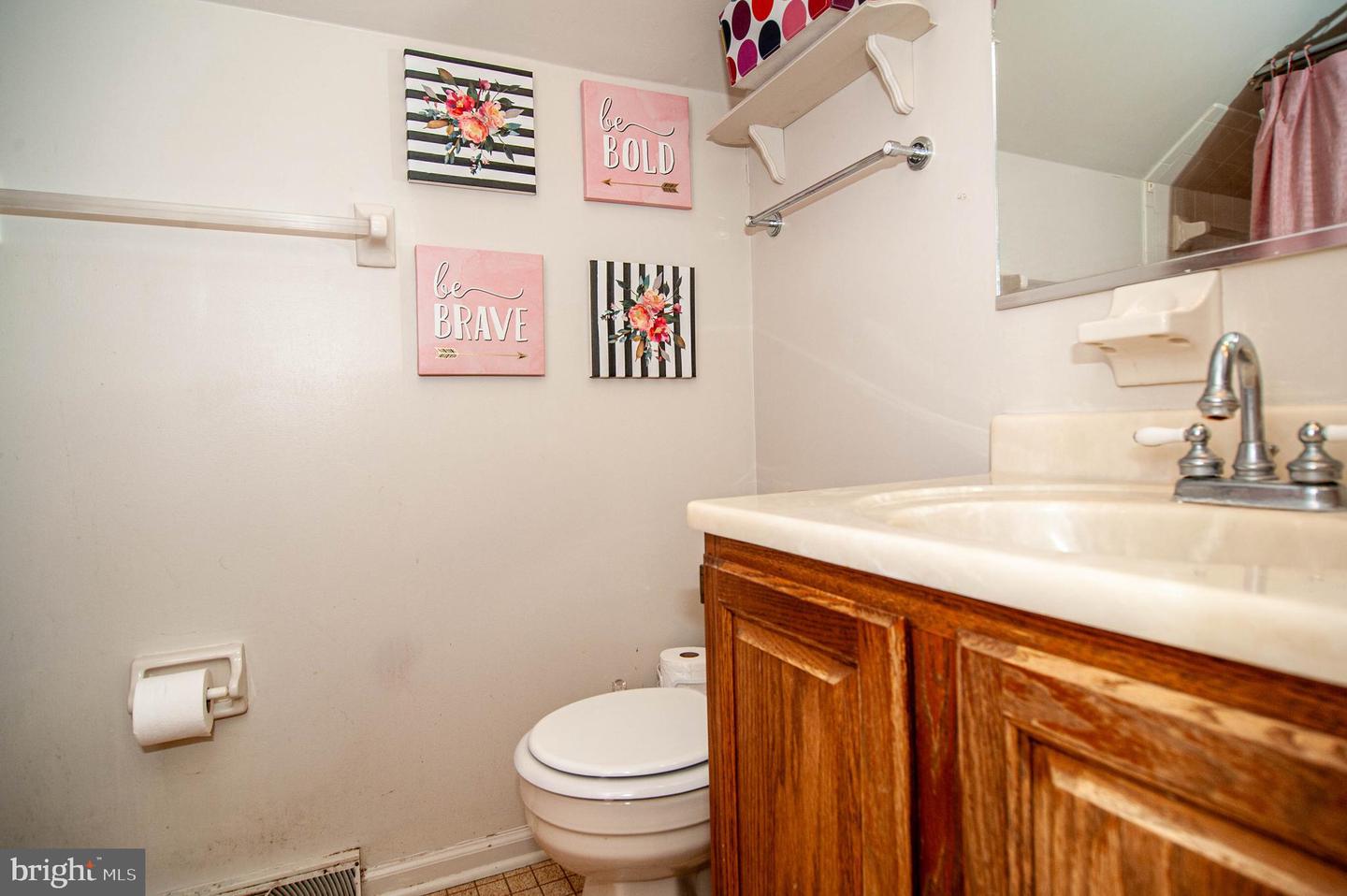 116 Cobblestone Ln Property Photo 18