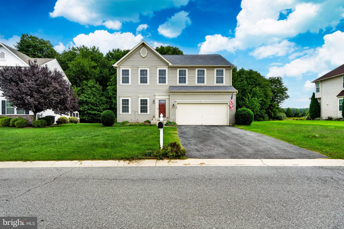 1103 Harvest Grove Trl Property Photo 3