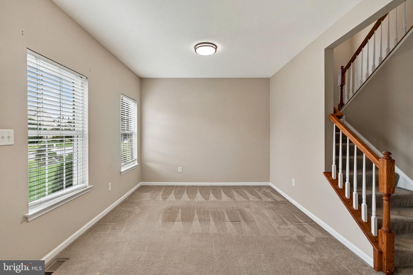 1103 Harvest Grove Trl Property Photo 5