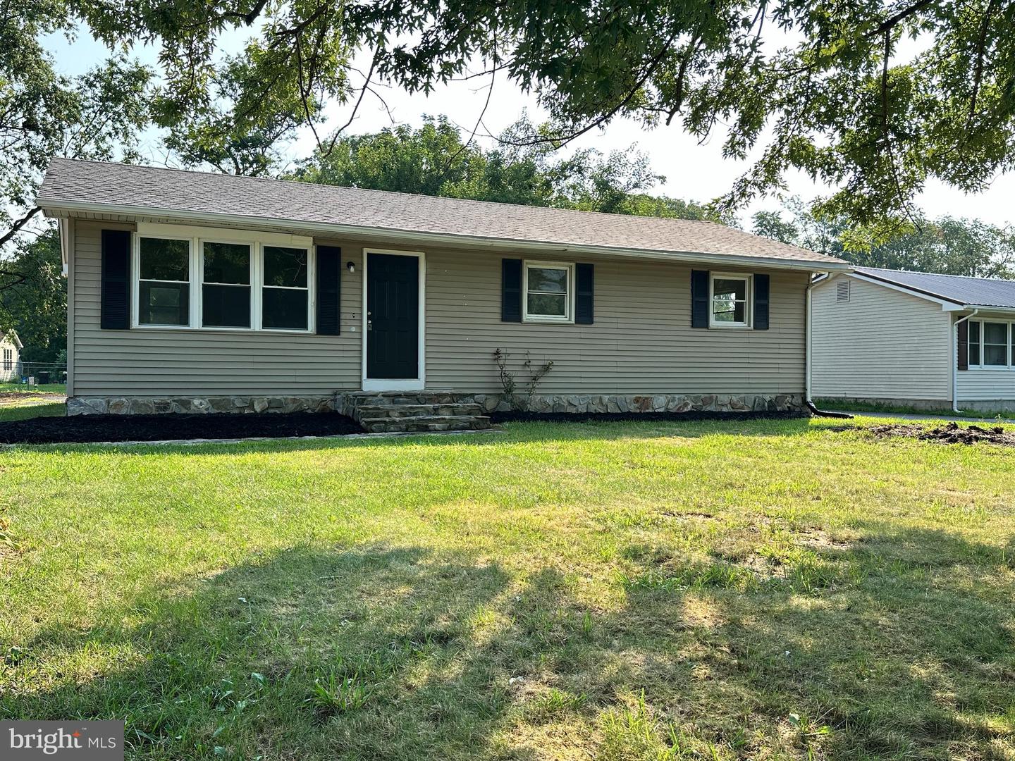 111 Lingo Dr Property Photo 1