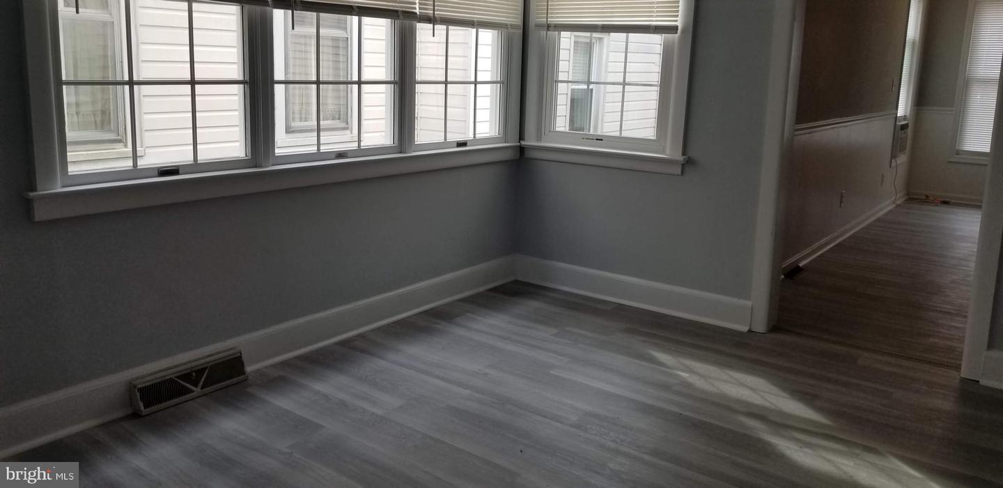 131 N Main St Property Photo 5