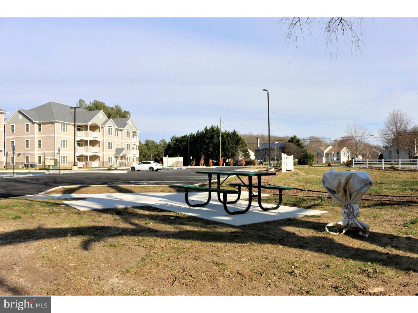 1665 Kenton Rd #101 Property Photo 3
