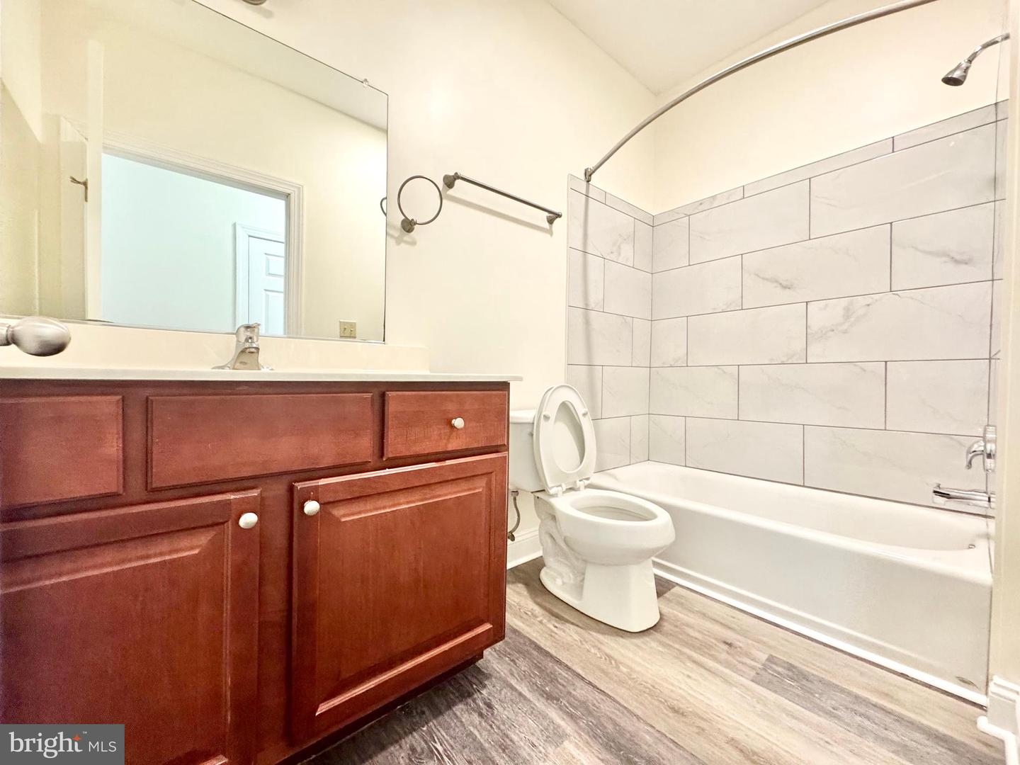 1665 Kenton Rd #101 Property Photo 23