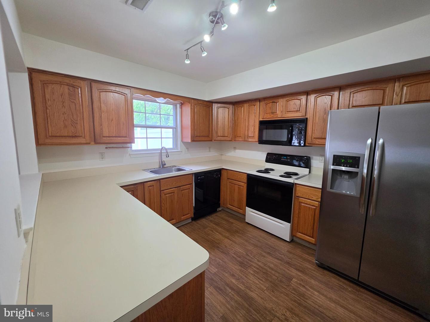 9 Gristmill Dr Property Photo 7