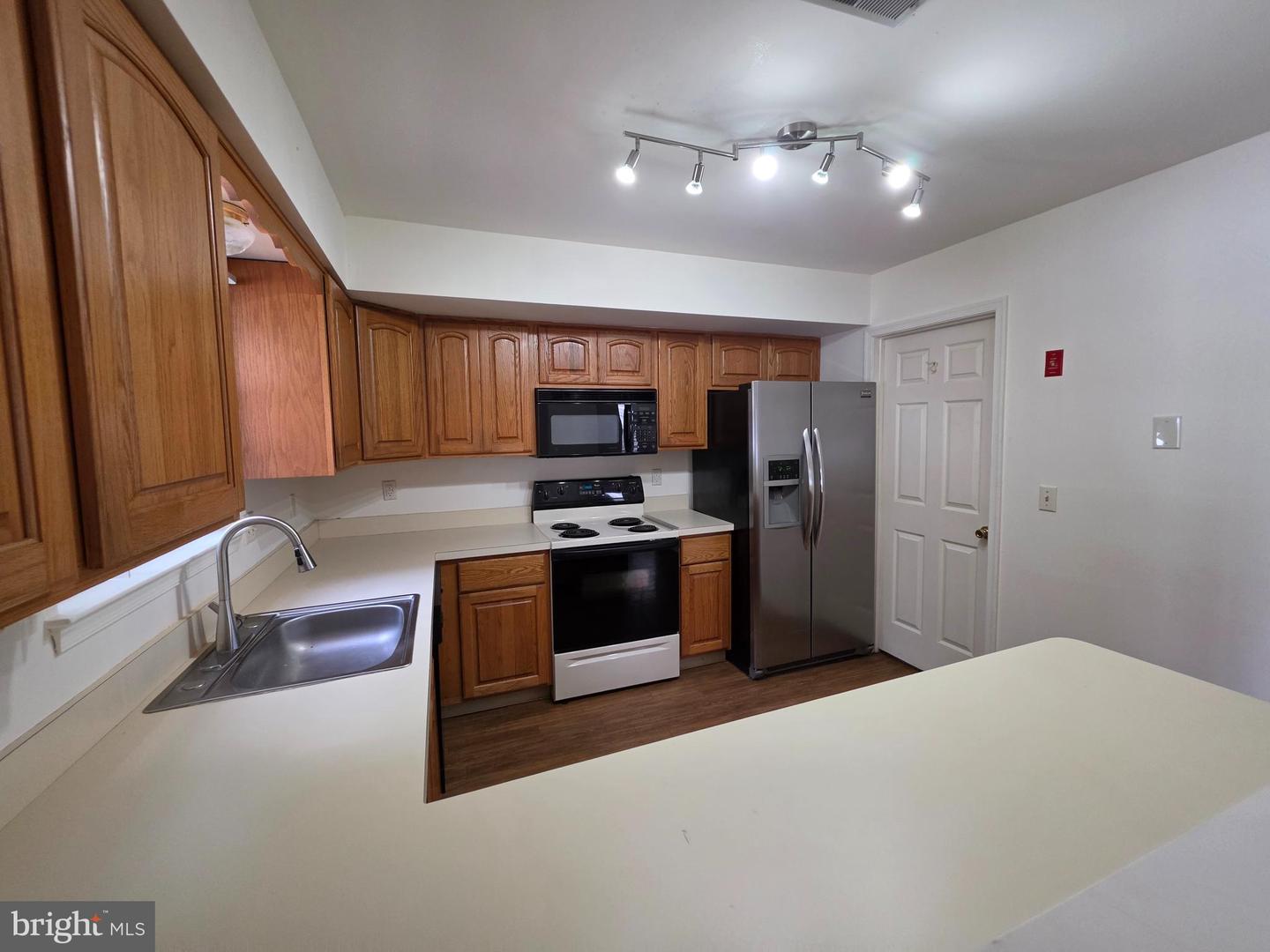 9 Gristmill Dr Property Photo 10
