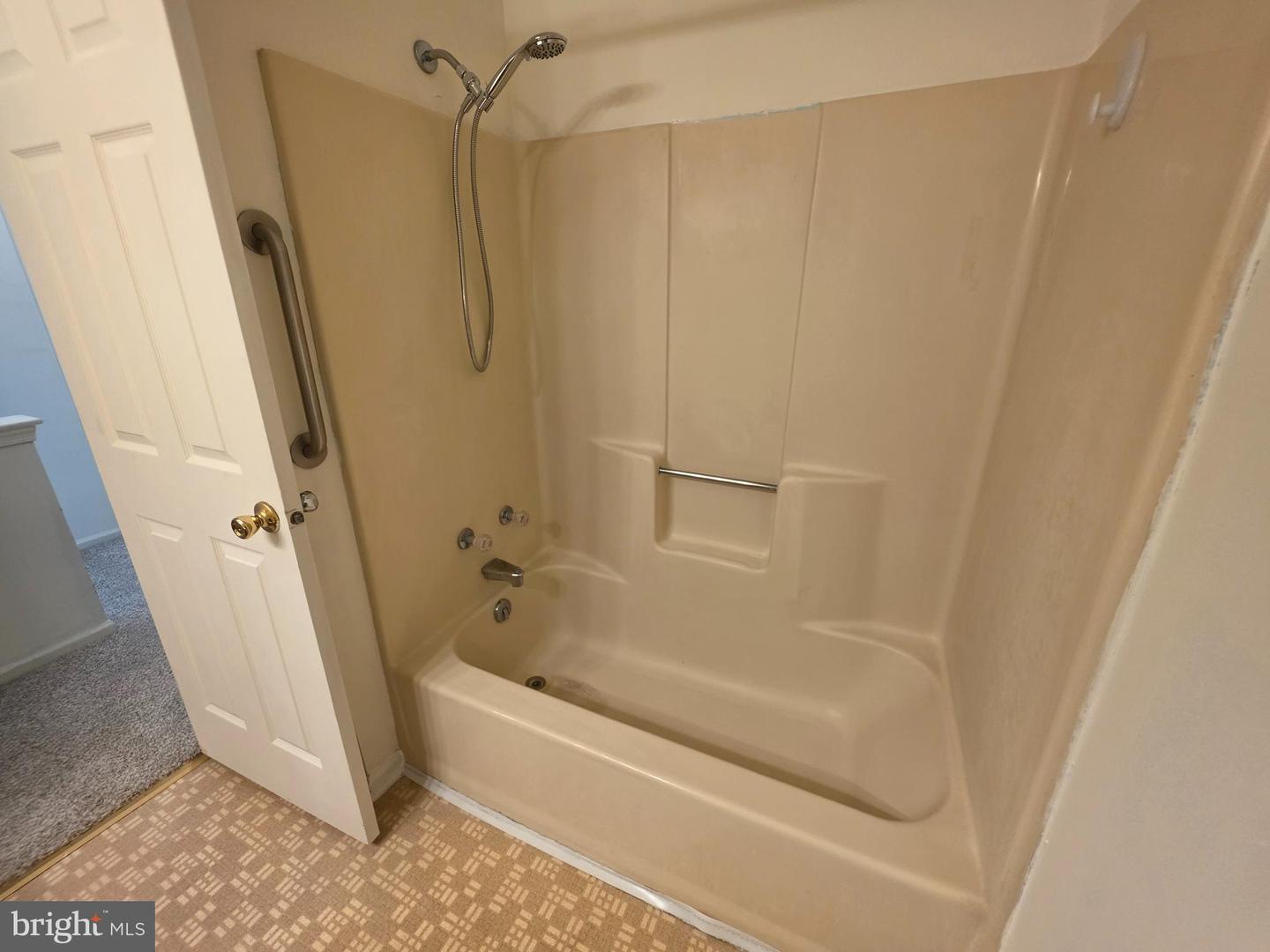9 Gristmill Dr Property Photo 19
