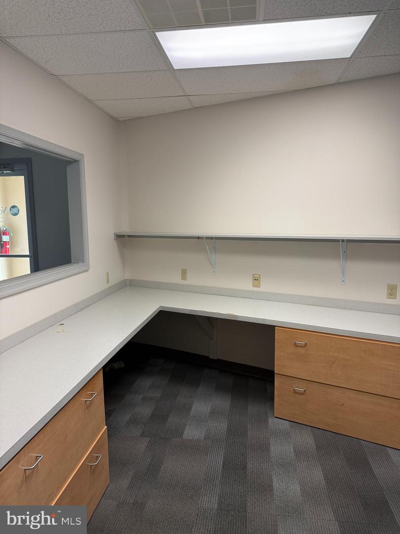 800 Airport Rd #suite 102 Property Photo 4