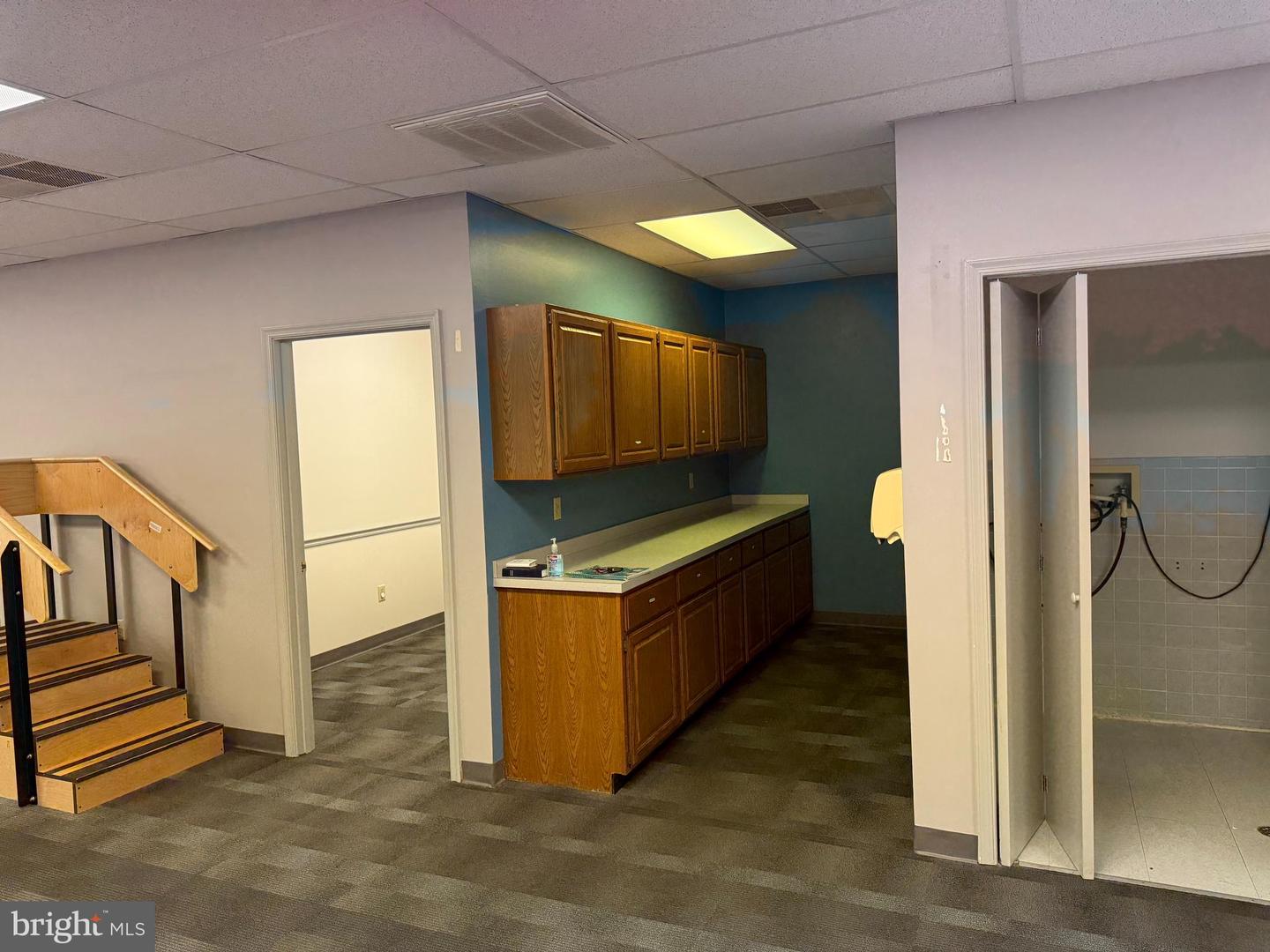 800 Airport Rd #suite 102 Property Photo 8