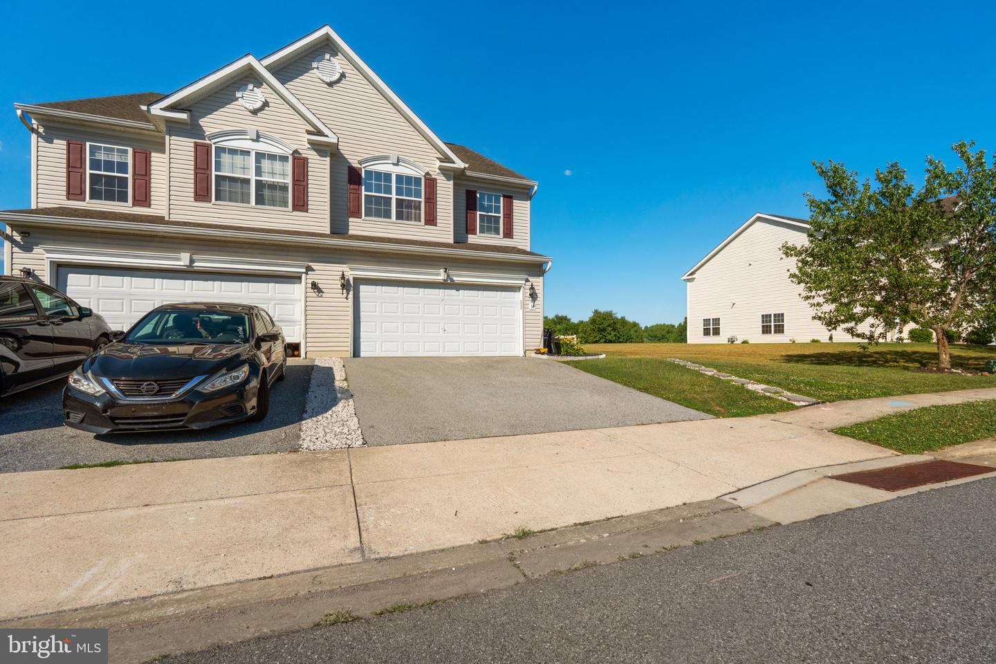 14 Alderbrook Ct Property Photo 4