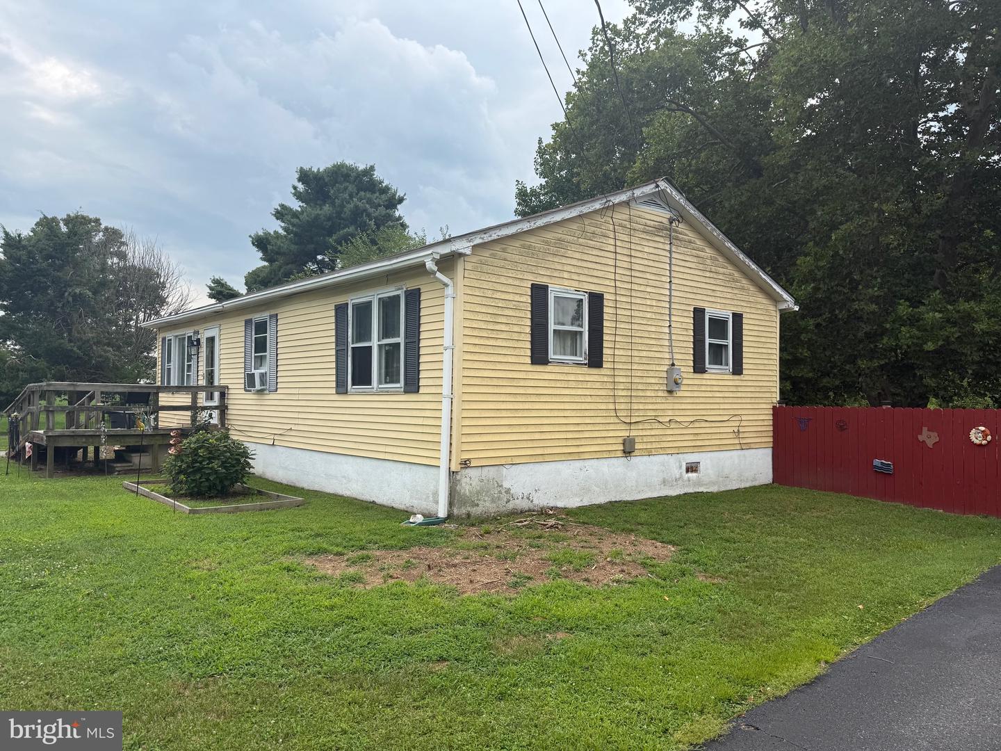 727 Cicada Ln Property Photo 1