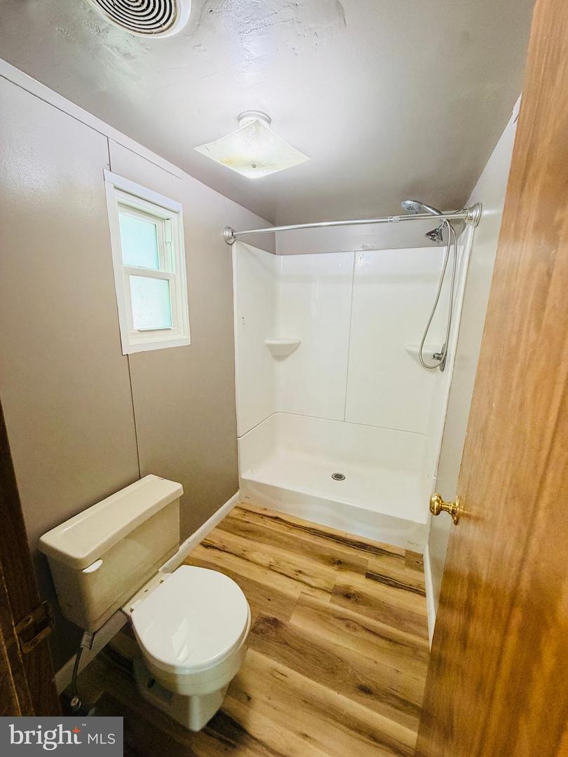 19 Gordon Dr Property Photo 15