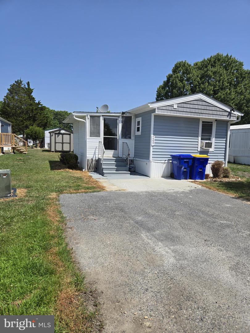 264 Scotch Pine Dr #264 Property Photo 2