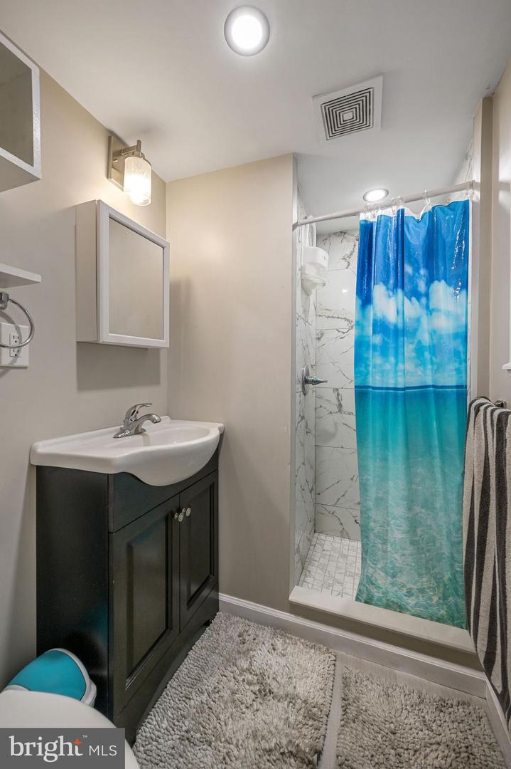 264 Scotch Pine Dr #264 Property Photo 18