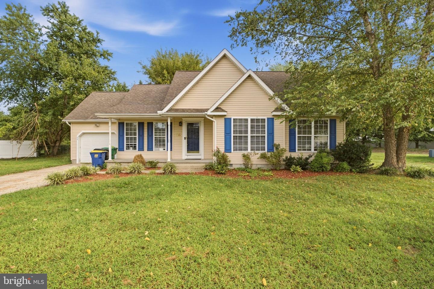 44 N EMBER DR Property Photo 1